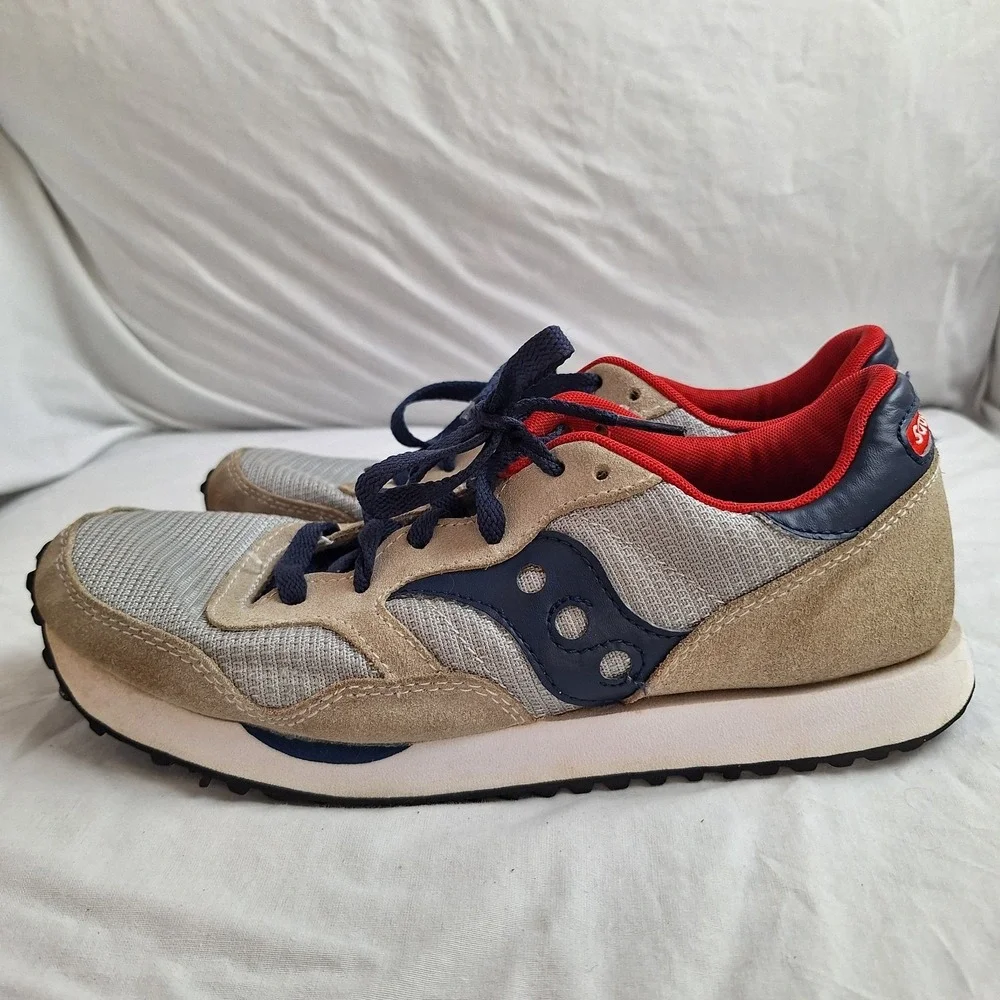 Saucony Essential Sneaker Women‎ Sz 8.5 Vintage Inspired Running Retro Classic